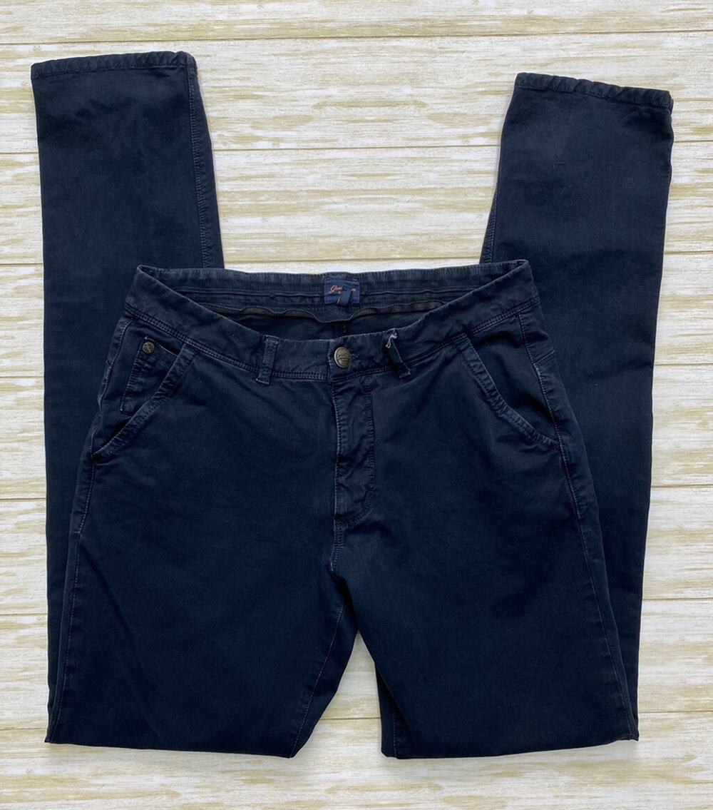 Good Man Brand Mens size 31x34 blue dark wash straight leg jeans